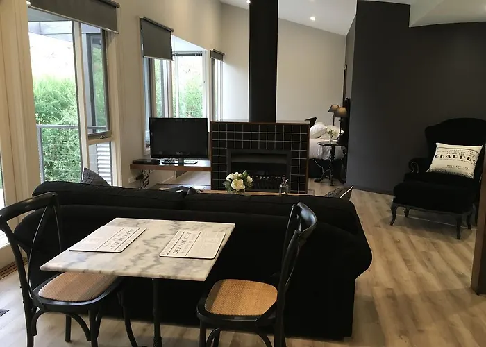 Indulge At Daylesford Villa